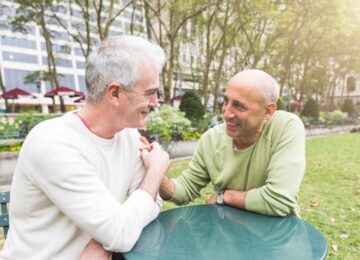 Être senior et gay : les 4 astuces pour rencontrer quelqu'un !